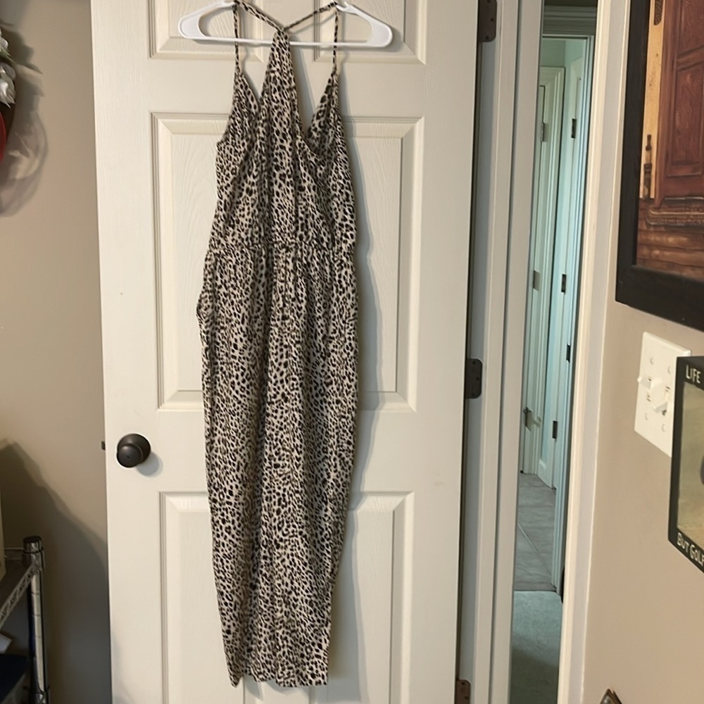 - Storia women’s size small cheetah print jumpsuit - Picture 5 of 5